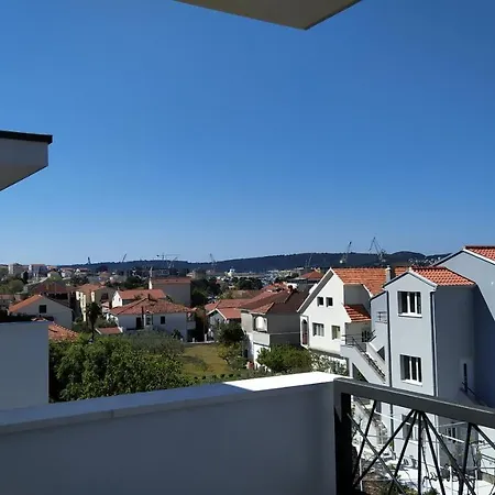 Urban Apartment Vukic Trogir Exterior photo