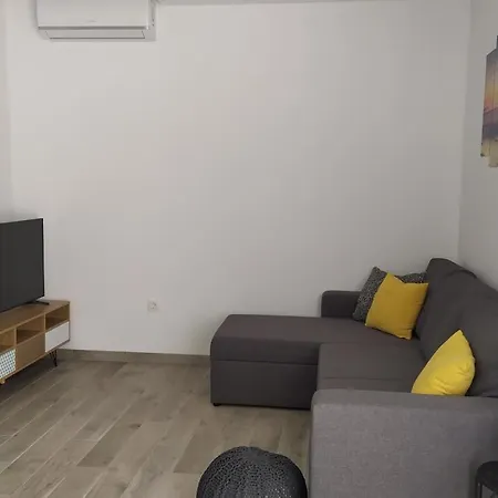 Urban Apartment Vukic Trogir Exterior photo